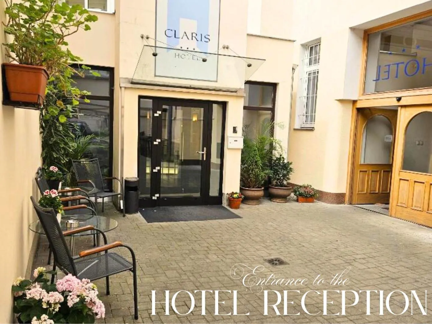 ***  Hotel Claris Praga República Checa