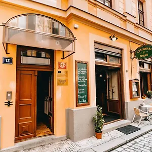 Hotel Dar, Prague